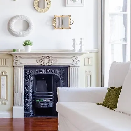 Get A Unique And Luxury Flat 公寓