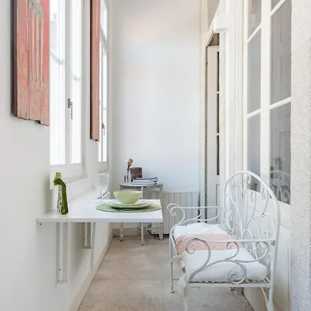 Get A Unique And Luxury Flat