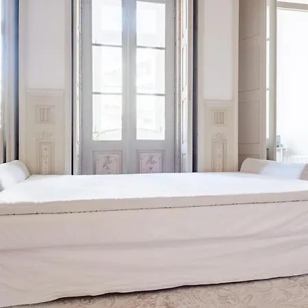 Get A Unique And Luxury Flat 公寓