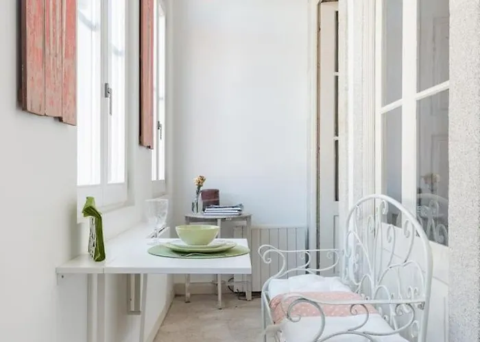 Get A Unique And Luxury Flat